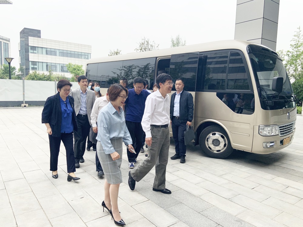 國務院發展研究中心領導蒞臨藍曉科技調研