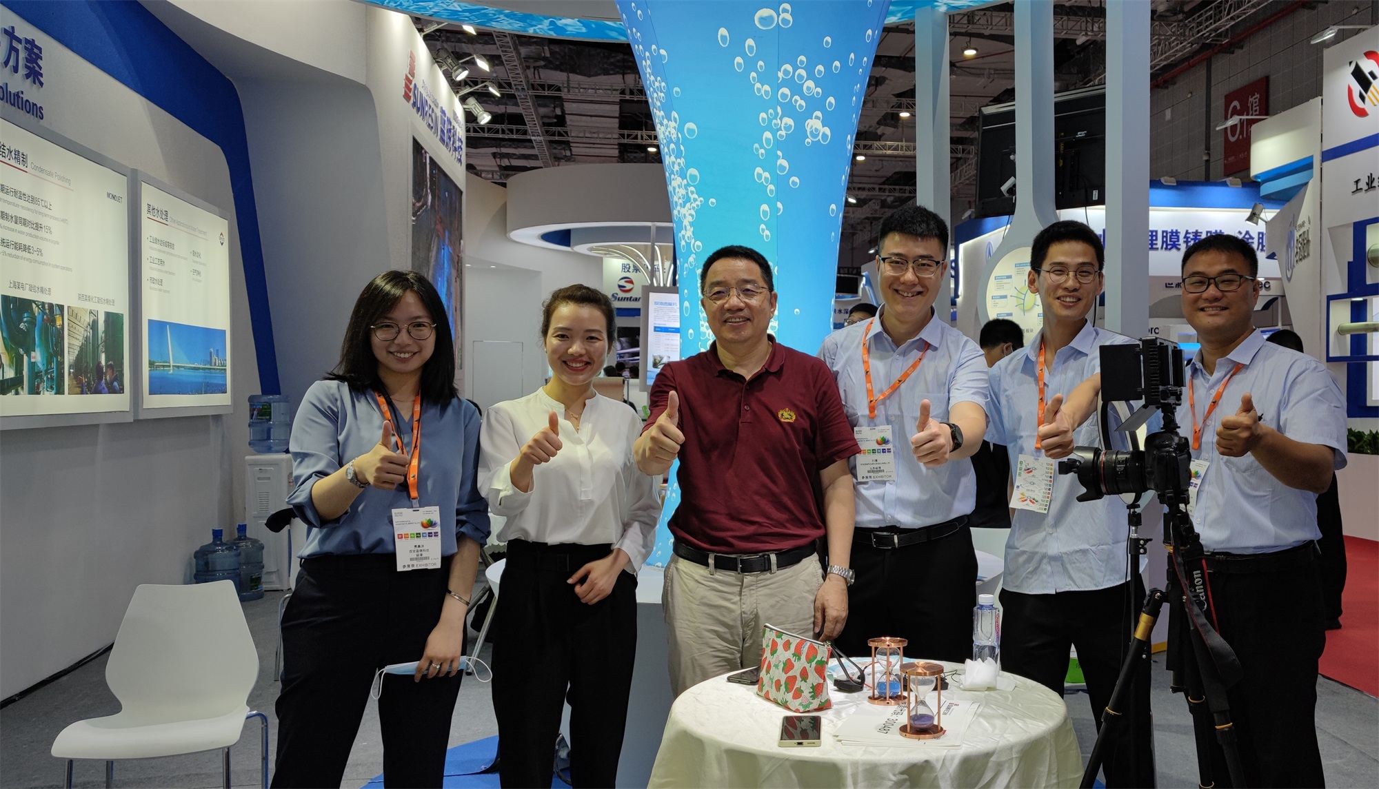 祝賀藍曉科技首場直播活動圓滿成功