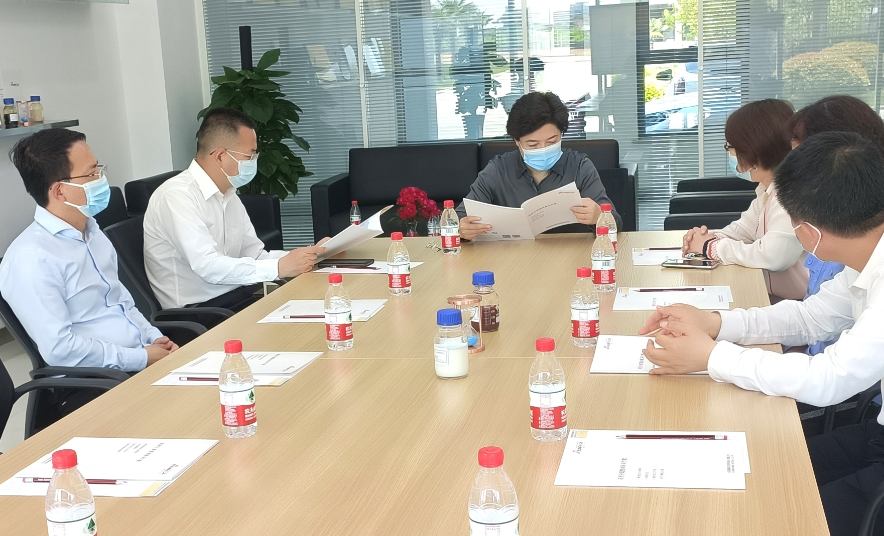 西安市委副書(shū)記趙璟一行調(diào)研高陵藍(lán)曉產(chǎn)業(yè)園