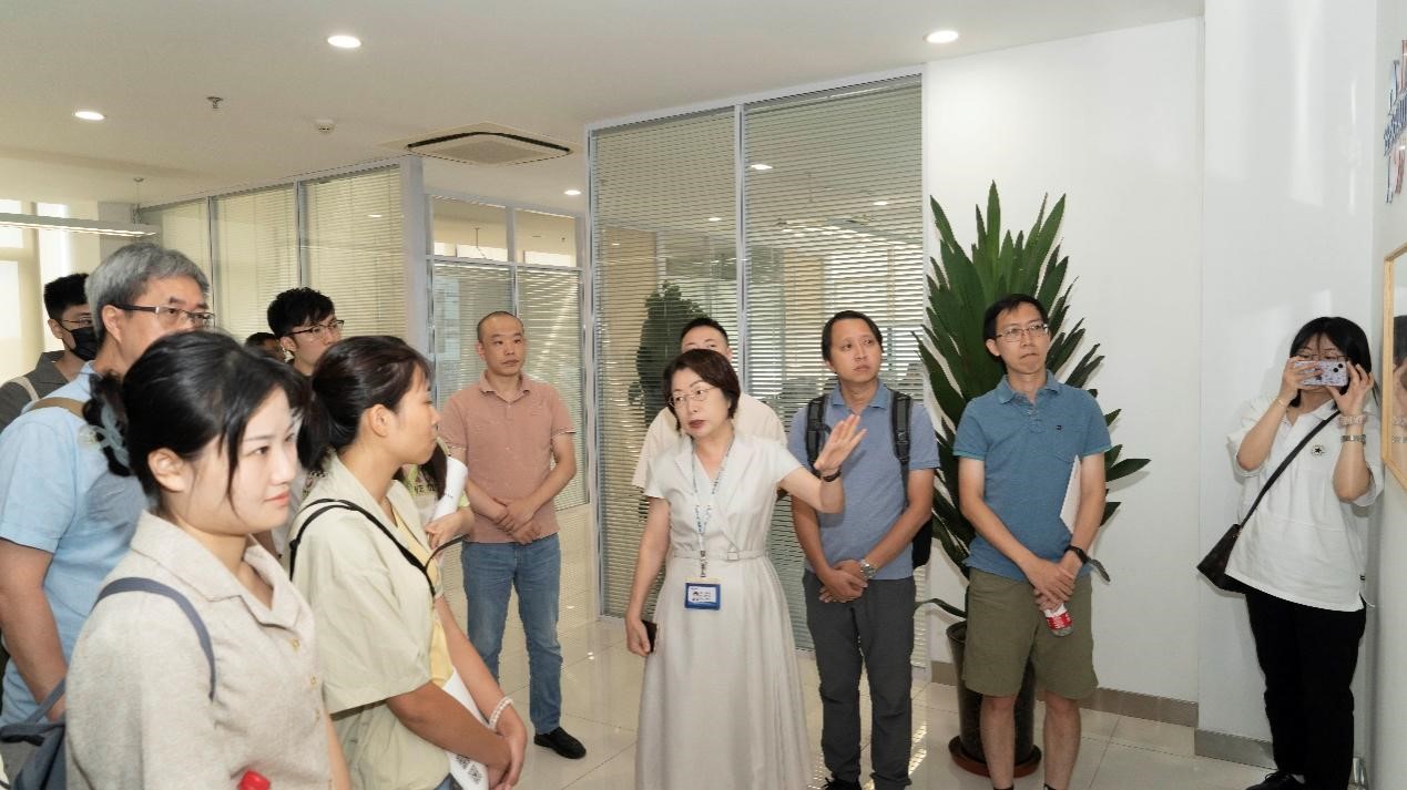 澳門歷史教師國情研修班蒞臨藍曉科技參觀考察 澳門歷史教師國情研修班蒞臨藍曉科技參觀考察