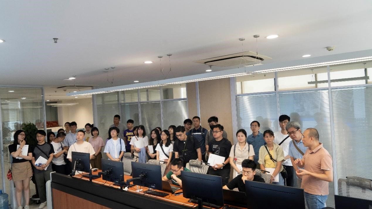 澳門歷史教師國情研修班蒞臨藍曉科技參觀考察 澳門歷史教師國情研修班蒞臨藍曉科技參觀考察